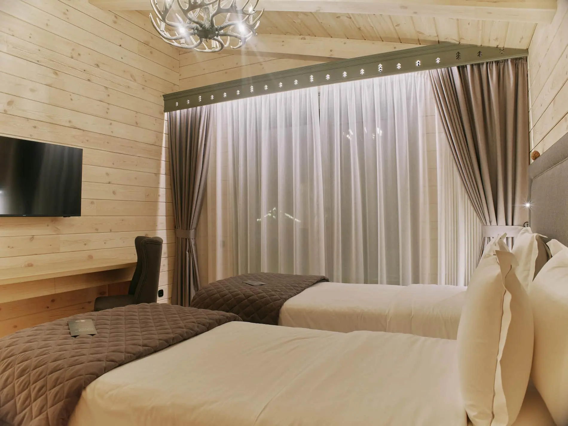 Фэмили шале