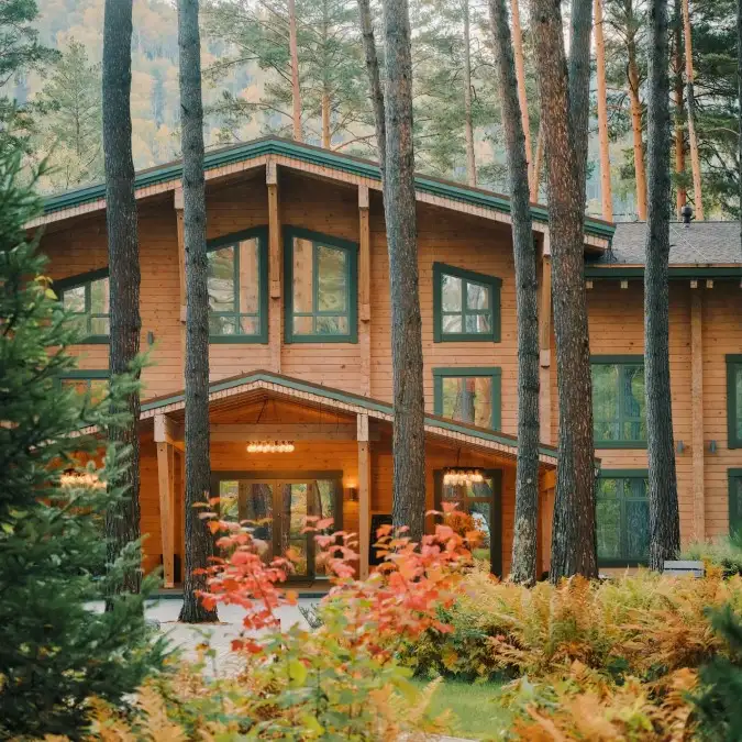 Золотая осень в Grand Chalet Altay