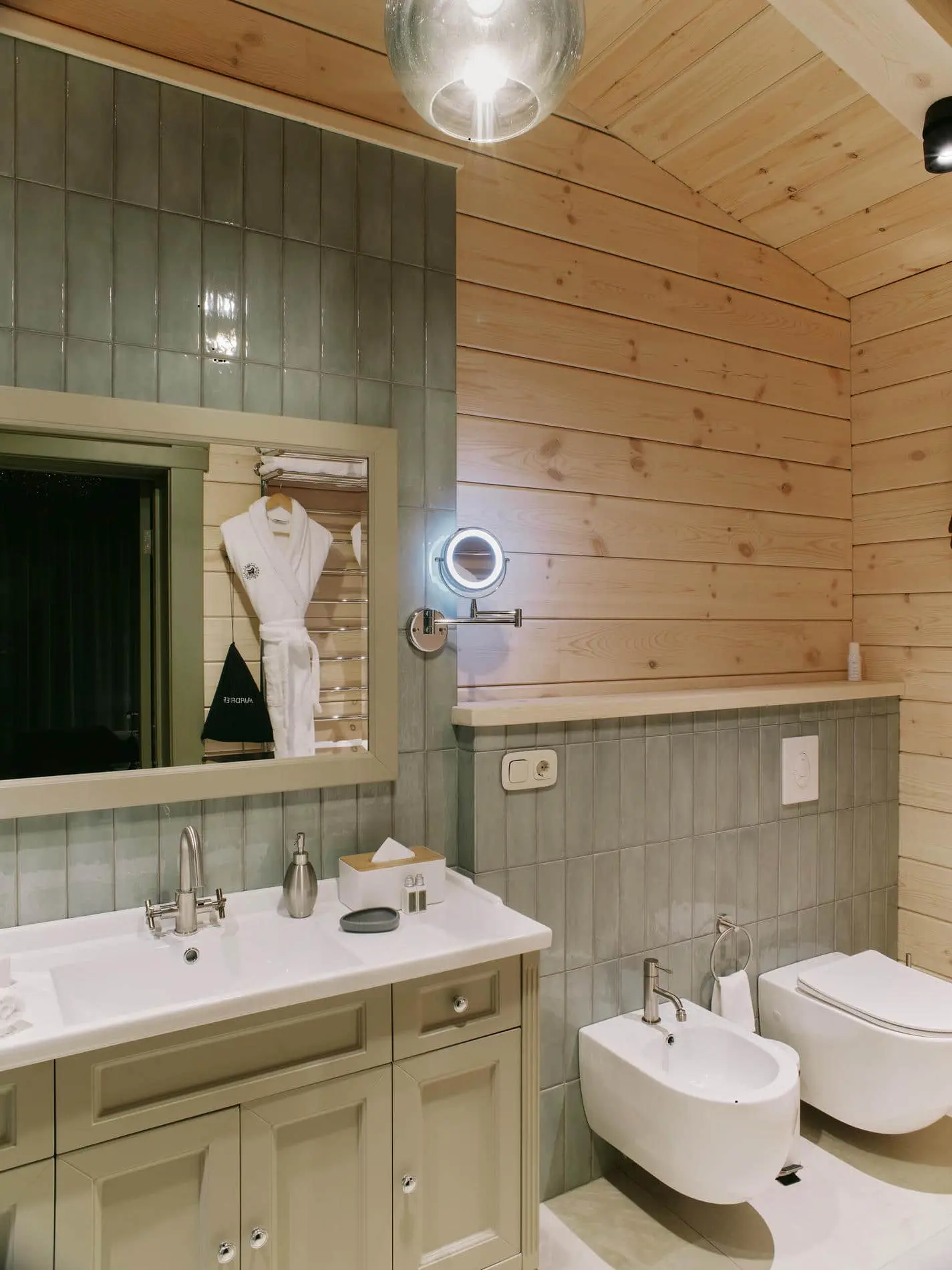 Фэмили шале