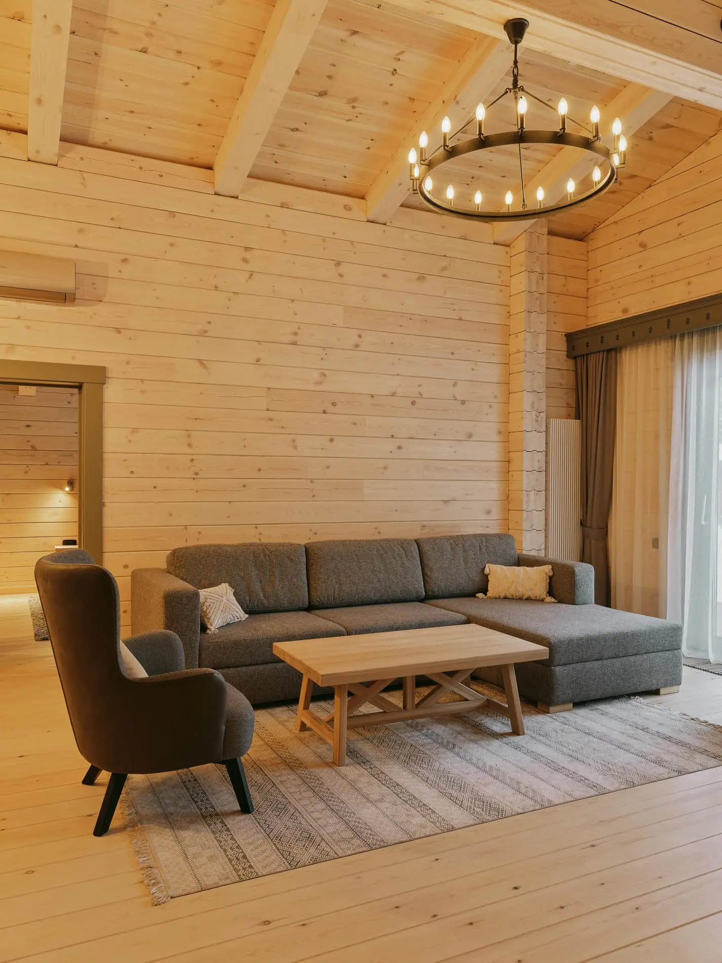 Фэмили шале