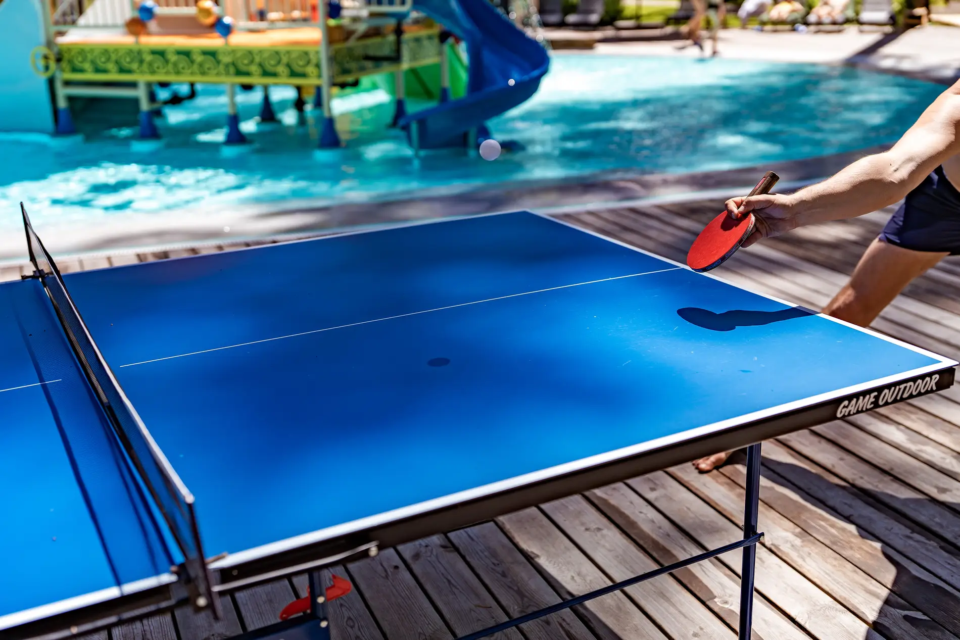 Теннисный стол