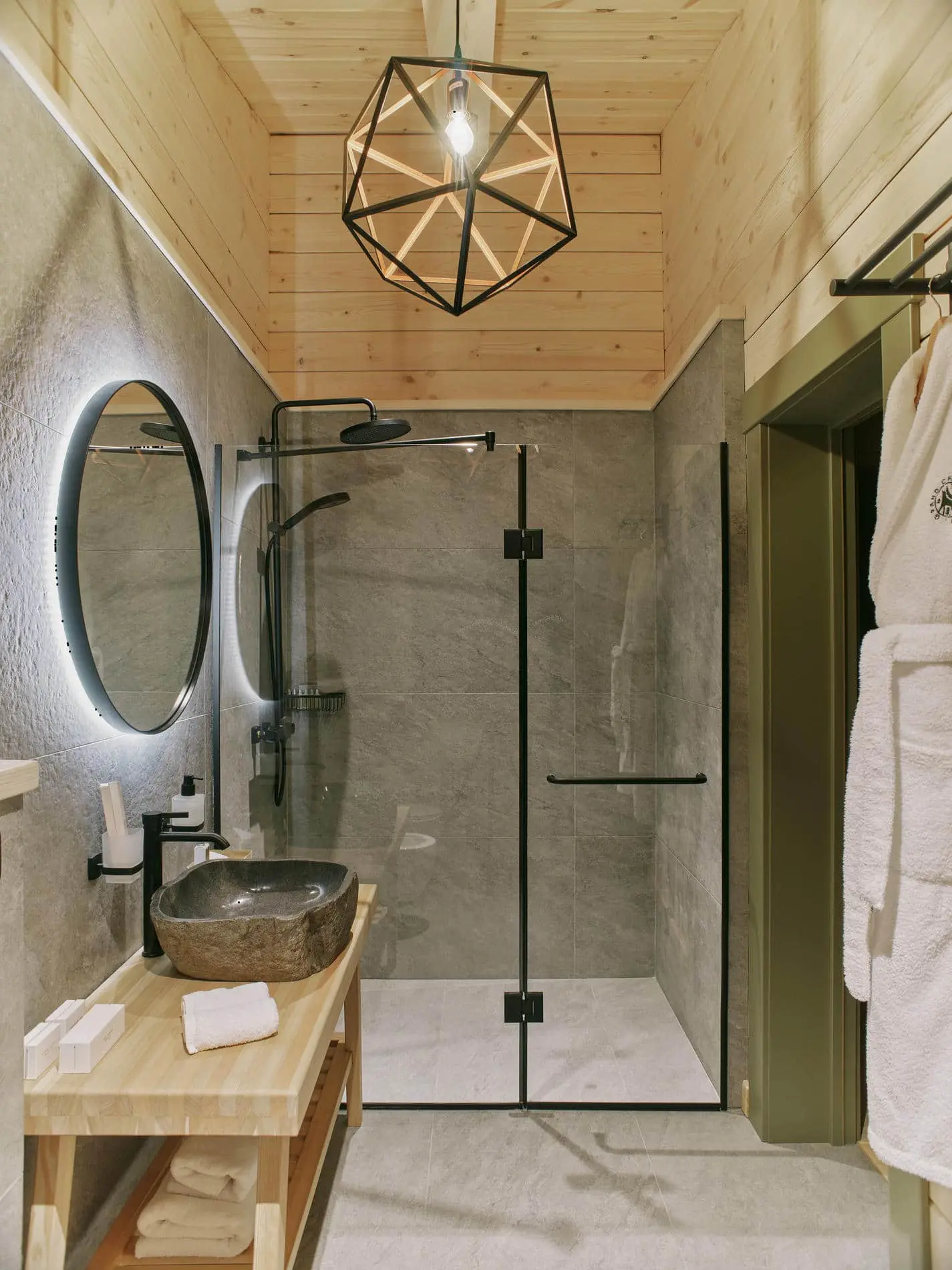 Фэмили шале