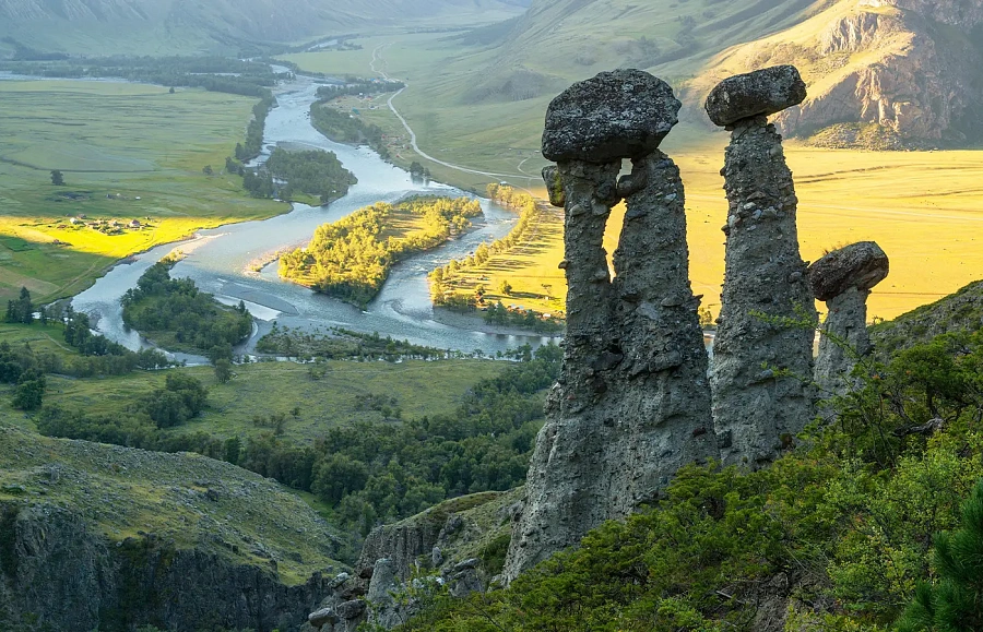 Золотое озеро, каменные грибы и водопады каньона Чулышмана